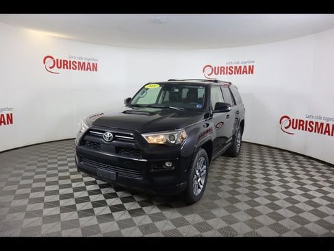 Used 2022 Toyota 4Runner TRD Sport w/ Technology Package AWD/4WD image 2