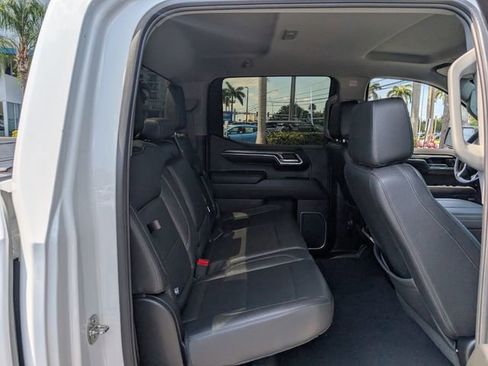 Used 2024 Chevrolet Silverado 1500 LTZ AWD/4WD image 16