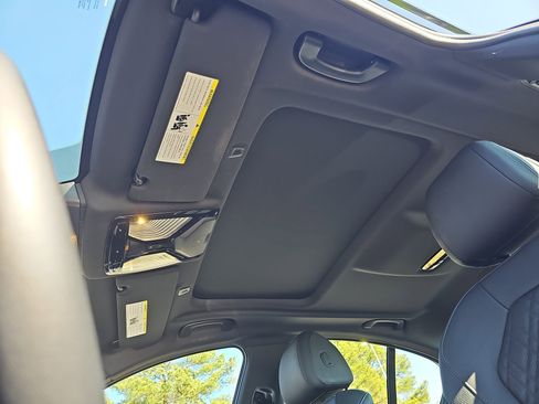 Certified 2023 BMW 530i w/ Premium Package image 31