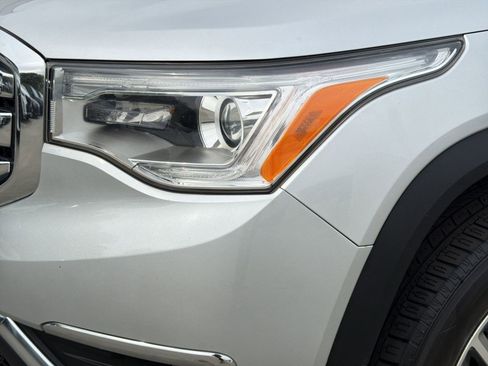 Used 2017 GMC Acadia SLE FWD image 11