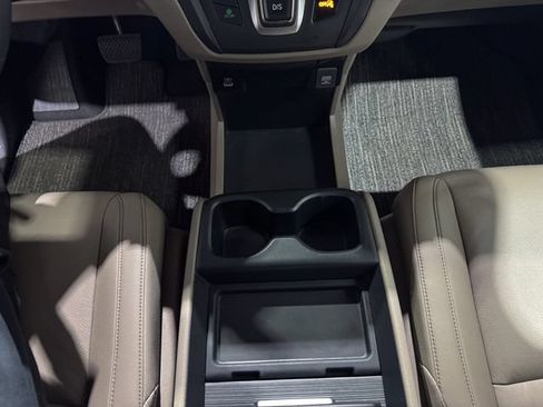 Used 2022 Honda Odyssey EX-L image 19