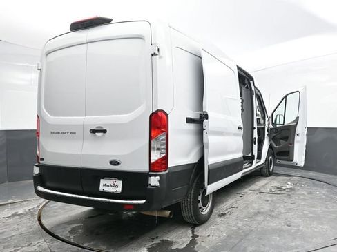 Used 2022 Ford Transit 250 Medium Roof w/ Load Area Protection Package image 40