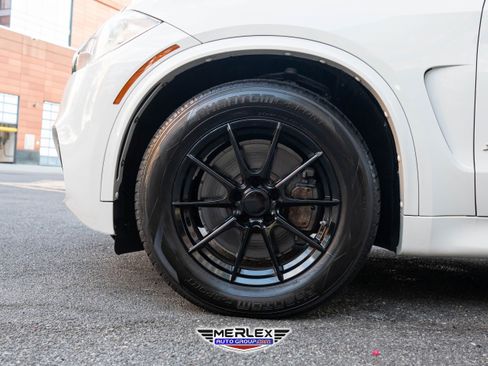 Used 2015 BMW X5 xDrive50i image 9