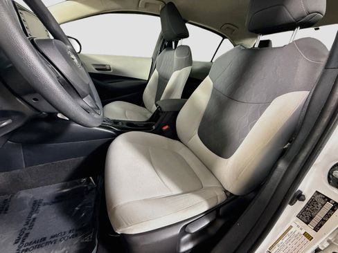 Used 2022 Toyota Corolla LE FWD image 22