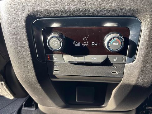 Used 2026 Chevrolet Tahoe Premier image 27