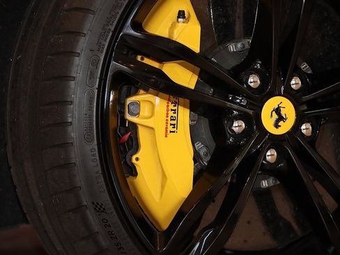 Certified 2017 Ferrari GTC4Lusso image 12