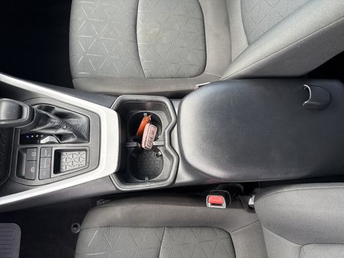 Used 2023 Toyota RAV4 XLE FWD image 27