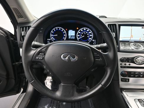 Used 2014 INFINITI Q60 Convertible w/ Premium Package image 19