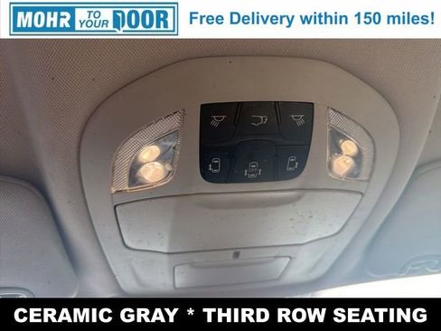 Used 2021 Chrysler Pacifica Touring-L image 26