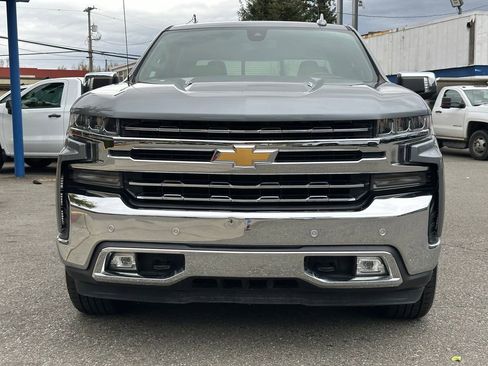 Used 2019 Chevrolet Silverado 1500 LTZ w/ LTZ Premium Package AWD/4WD image 3