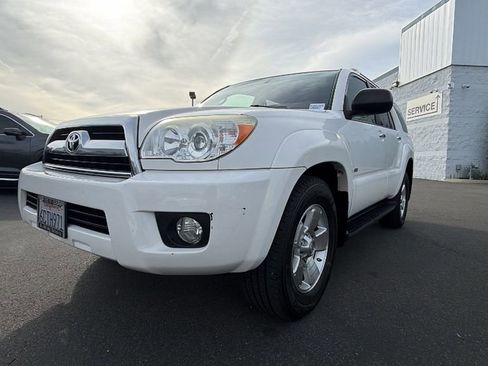 Used 2008 Toyota 4Runner SR5 image 9