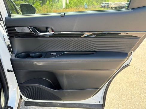 Used 2024 Hyundai Palisade Calligraphy image 16