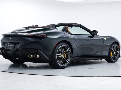 Certified 2025 Ferrari Roma Spider RWD image 3