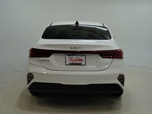 Used 2024 Kia Forte LXS w/ LXS Technology Package image 7