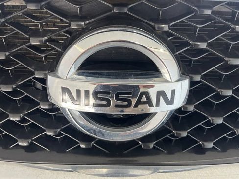 Used 2015 Nissan Pathfinder Platinum FWD image 37