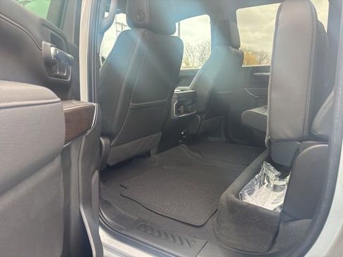Used 2023 GMC Sierra 3500 Denali w/ Denali Ultimate Package image 10