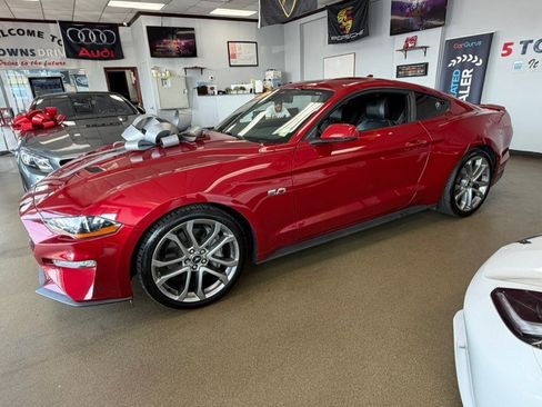 Used 2021 Ford Mustang GT Premium w/ Equipment Group 401A RWD image 8