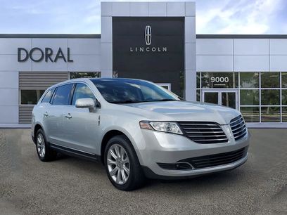 Used 2018 Lincoln MKT FWD