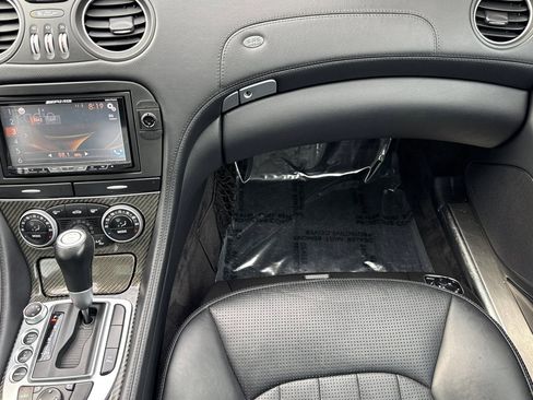 Used 2011 Mercedes-Benz SL 63 AMG image 30