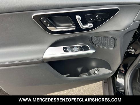 Used 2026 Mercedes-Benz GLC 300 4MATIC image 15