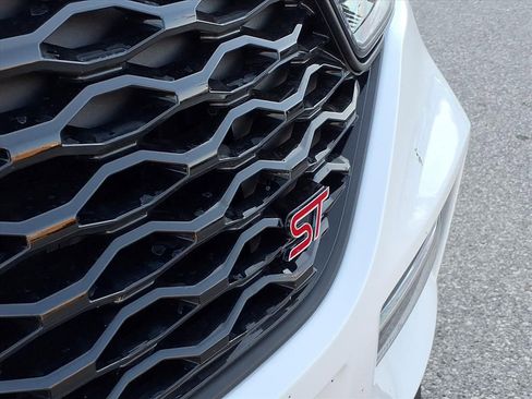 Used 2024 Ford Explorer ST w/ Equipment Group 401A image 26