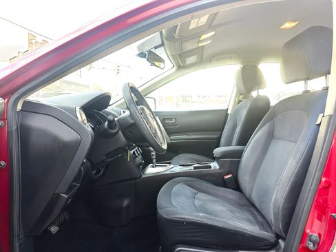 Used 2015 Nissan Rogue S w/ Convenience Package AWD/4WD image 10