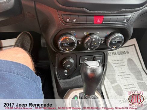Used 2017 Jeep Renegade Limited AWD/4WD image 15