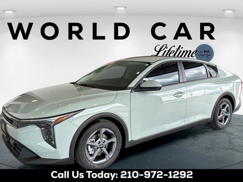 New 2026 Kia K4 FWD image 11