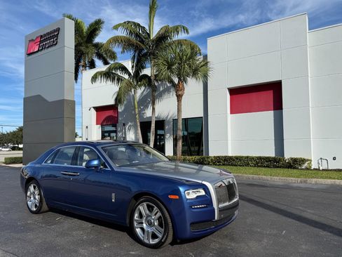 Used 2015 Rolls-Royce Ghost image 1