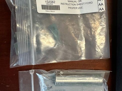 Used 2021 Ford F350 Platinum w/ FX4 Off-Road Package image 41