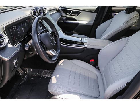 Used 2025 Mercedes-Benz GLC 350e 4MATIC w/ AMG Line image 17