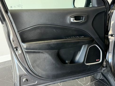 Used 2017 Jeep Compass Limited AWD/4WD image 7