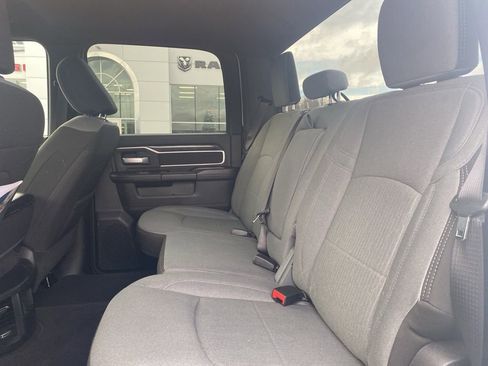 Used 2024 RAM 2500 Big Horn image 12