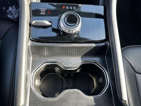 Used 2025 Jeep Grand Cherokee L Limited w/ Black Appearance Package image 40