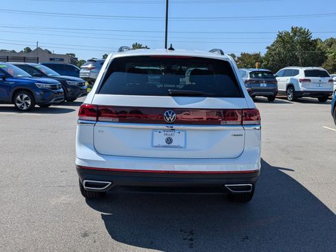 New 2026 Volkswagen Atlas SE image 4