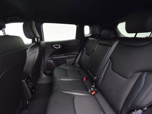 New 2026 Jeep Compass Latitude image 35