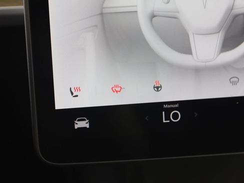 Used 2023 Tesla Model 3 Standard Range RWD image 8