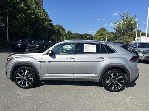 Used 2024 Volkswagen Atlas Cross Sport SEL Premium R-Line AWD/4WD image 2