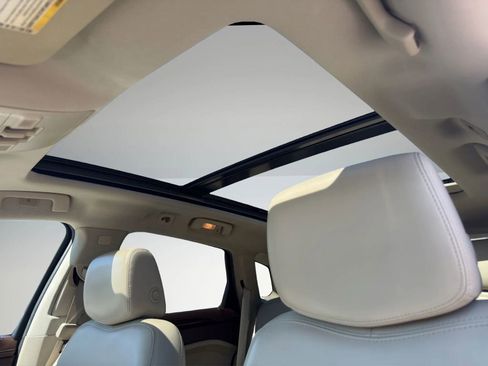 Used 2016 Cadillac SRX Premium FWD image 13