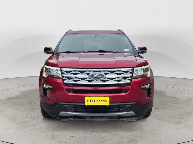 Used 2018 Ford Explorer XLT w/ Equipment Group 202A AWD/4WD image 2