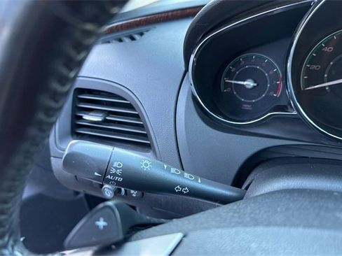 Used 2010 Chevrolet Malibu LTZ w/ HFV6 Engine Package image 17