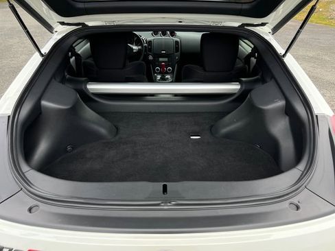 Used 2020 Nissan 370Z w/ Sport Package image 14