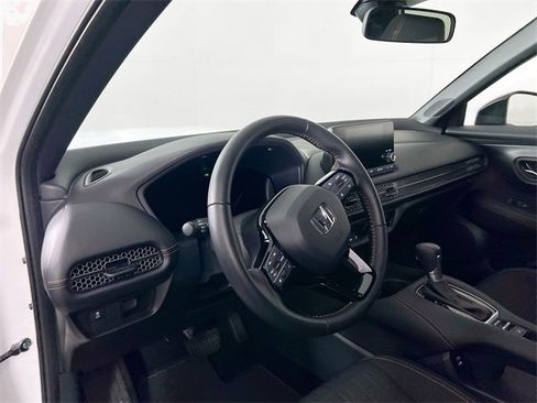 Certified 2025 Honda HR-V Sport image 10