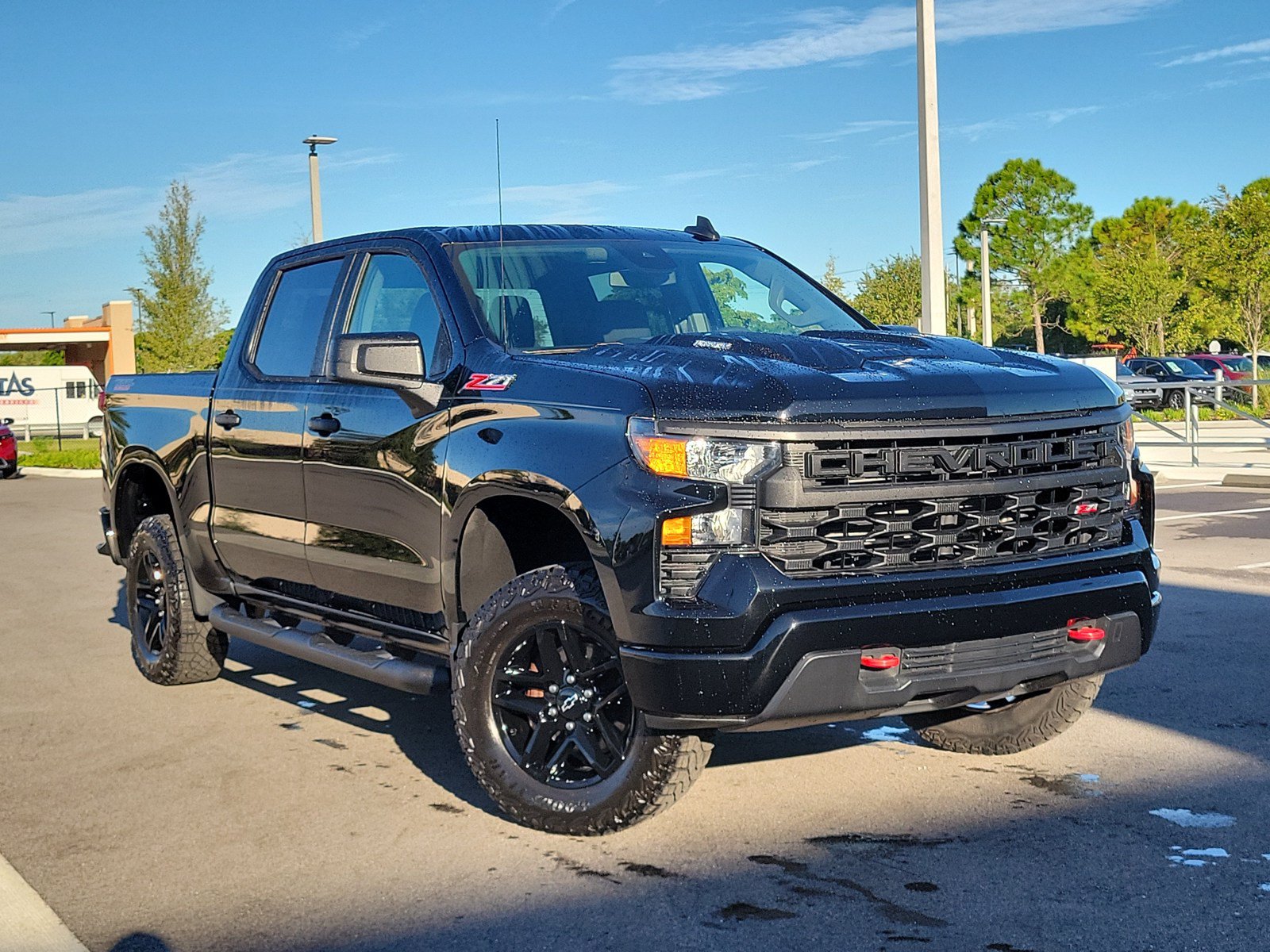 Used 2024 Chevrolet Silverado 1500 Custom Trail Boss AWD/4WD image 2