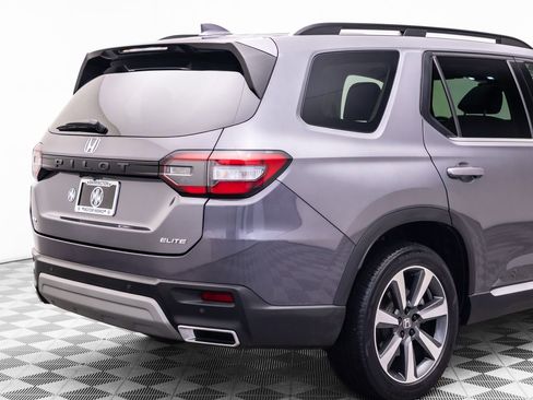 Certified 2023 Honda Pilot Elite image 40