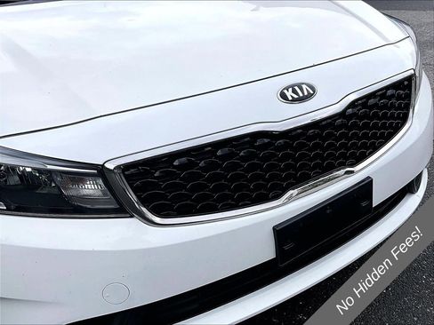 Used 2018 Kia Forte S FWD image 21