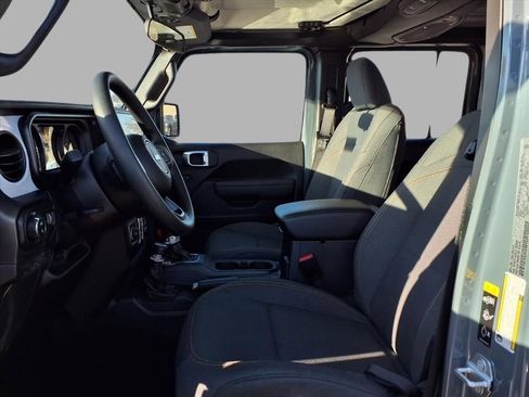 New 2026 Jeep Gladiator Sport image 19