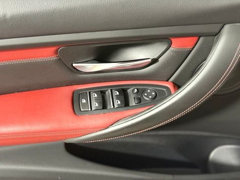 Used 2015 BMW M3 RWD image 22