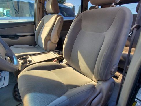 Used 2004 Toyota Sienna LE image 5