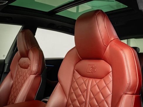 Used 2023 Audi SQ8 Prestige image 25